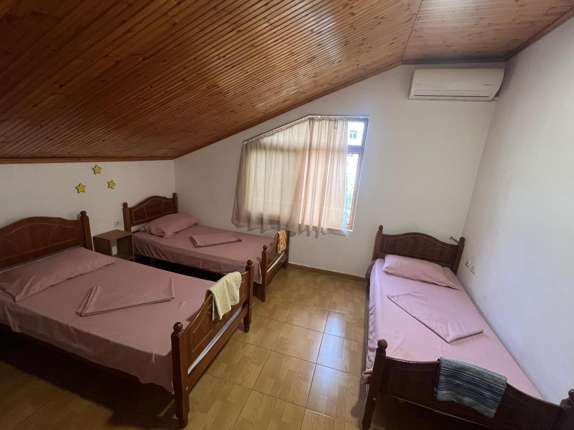 Happy Corner Guest House Shkodër 外观 照片